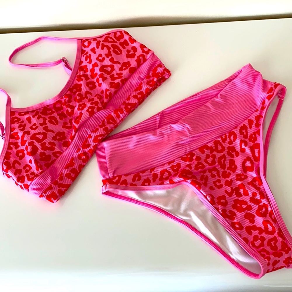 Adorable Shein 2 pc swimsuit. Size M